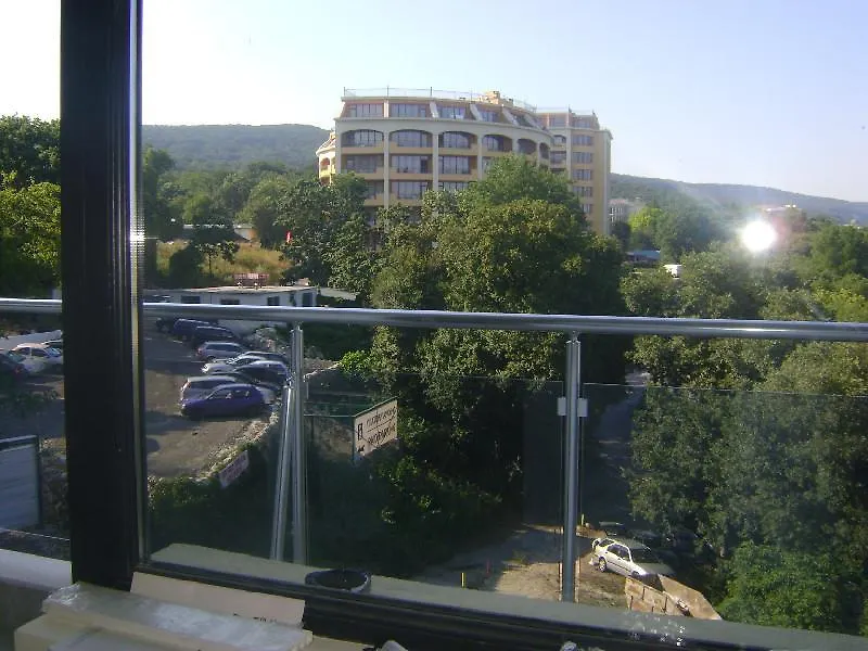 Golden Maria Apartment Yalta Complex Golden Sands